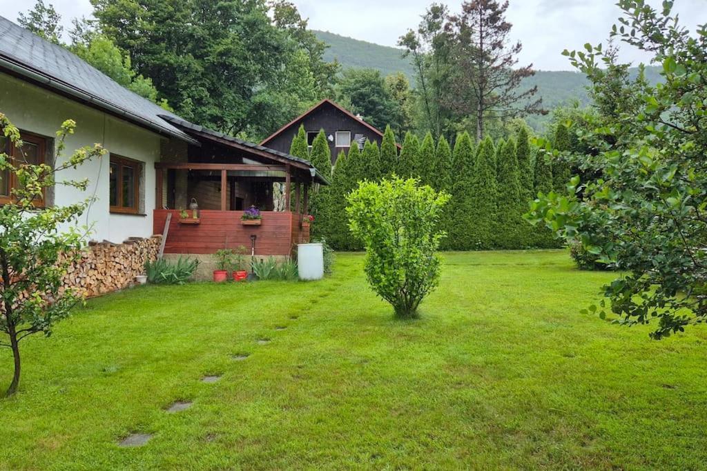 Chaloupka Amalka Apartment Roznov pod Radhostem Luaran gambar